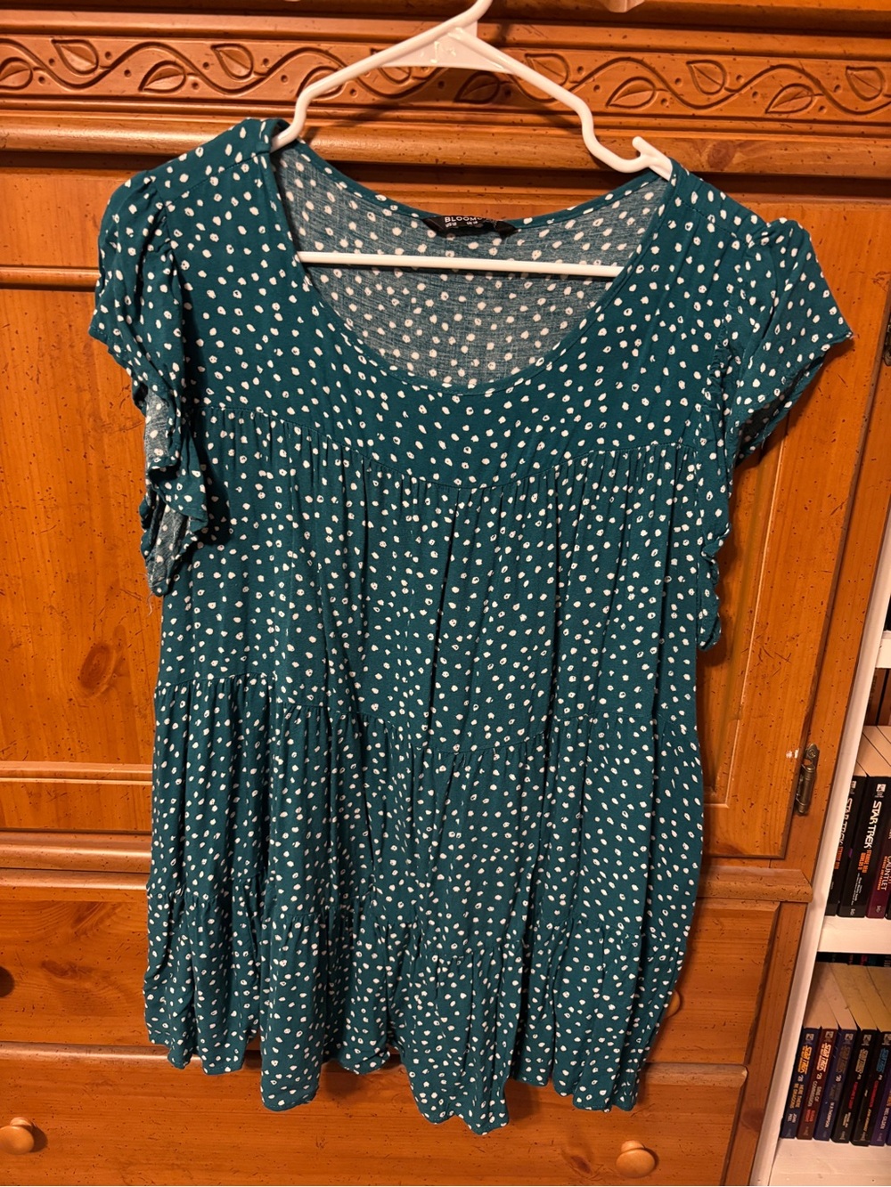 Bloom Chic Teal Dot Tiered Short-Sleeve Women's Top
